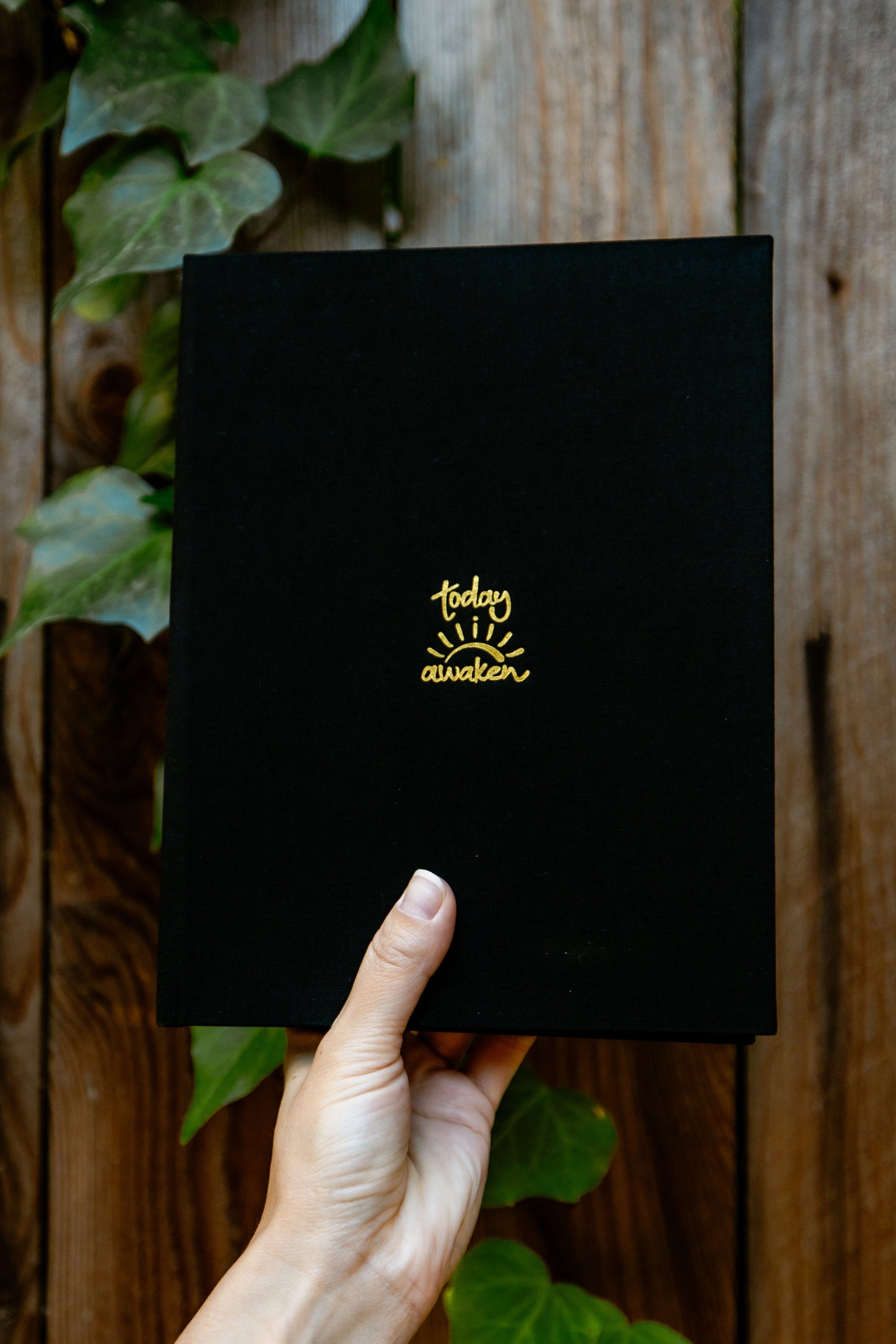 Planner in Charcoal Linen